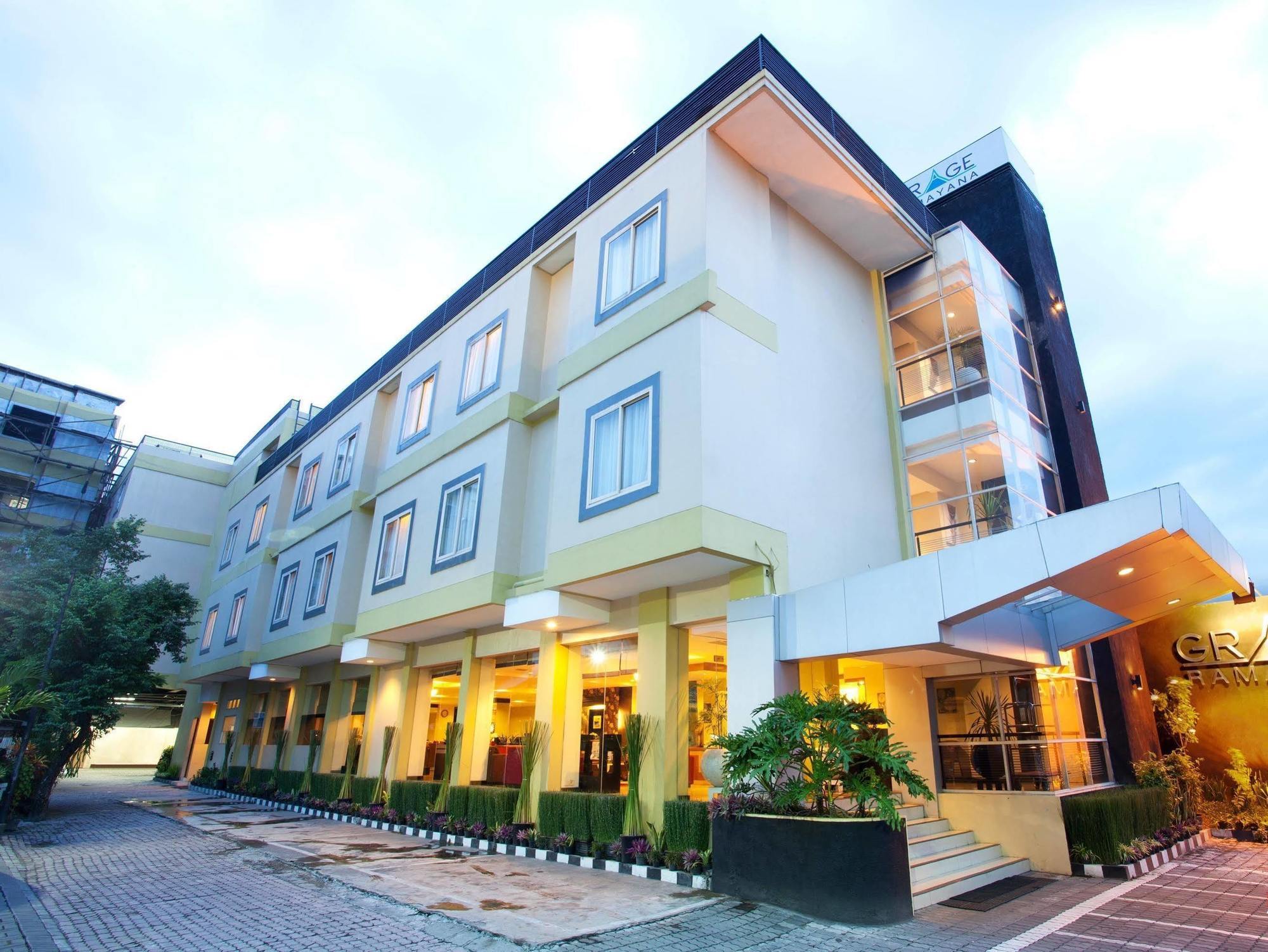 Regantris Malioboro Hotel Jogjacarta Exterior foto